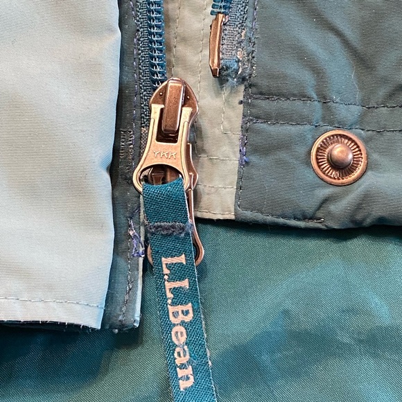 L.L. Bean Full Zip Hooded Jacket 4 Zip Pockets - Picture 8 of 16